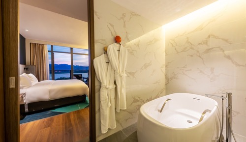 Suite, 1 très grand lit