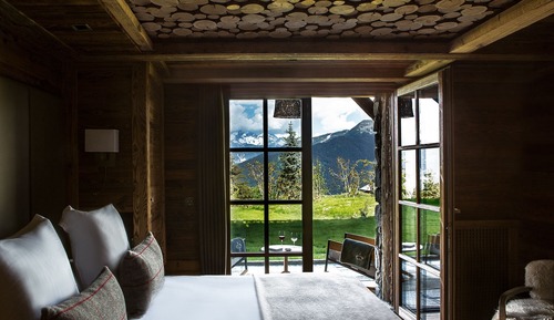 Chambre Double Classique, terrasse, vue montagne (Chambre Gentiane)