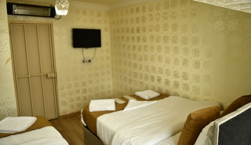 Chambre Quadruple Classique, vue jardin