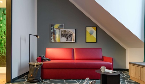 Chambre Familiale, plusieurs lits (Modern with Double bed and Sofa Bed)
