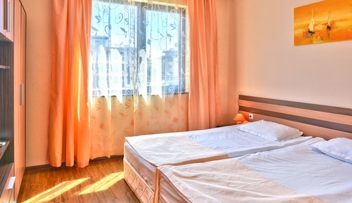 Appartement, 2 chambres, vue piscine