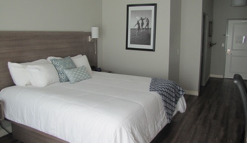Chambre Standard, 1 très grand lit, accessible aux personnes à mobilité réduite, non-fumeurs