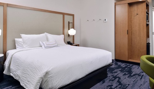 Chambre, 1 très grand lit (Mobility/Hearing Access, Roll-In Shwr)