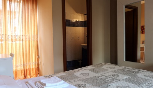 Chambre Double, 1 grand lit