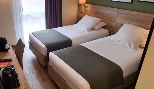 Chambre avec lits jumeaux