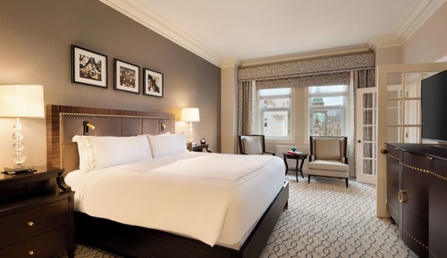 Fairmont Gold, Suite, 1 très grand lit