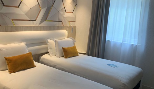 Chambre Confort, 2 lits une place