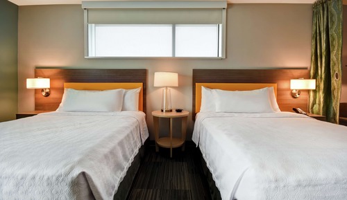 Studio, 2 grands lits, accessible aux personnes à mobilité réduite, baignoire