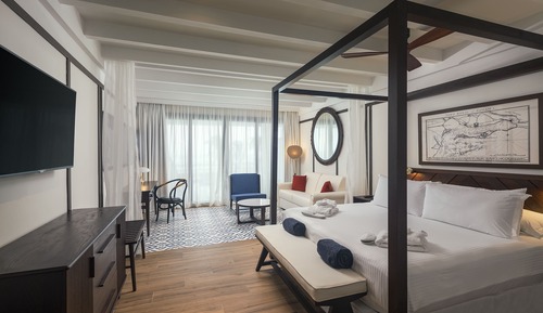 Privilege Junior Suite Swim-up