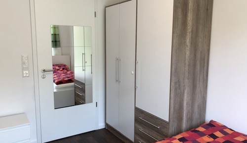 Chambre Simple Économique, salle de bains commune