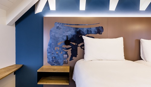 Chambre, 3 lits une place