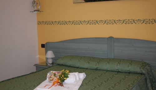 Chambre Triple, vue jardin