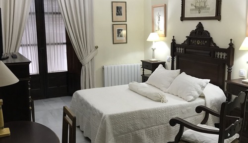 Chambre Double Supérieure, vue ville