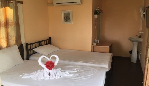 Chambre avec lits jumeaux