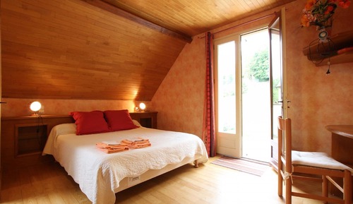 Chambre Double, vue montagne (Ocre)