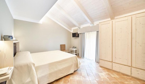 Chambre Classique, 1 lit double, vue parc