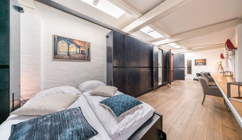 Appartement (Blauer Raum)