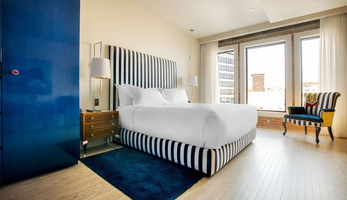 Chambre Classique, vue ville