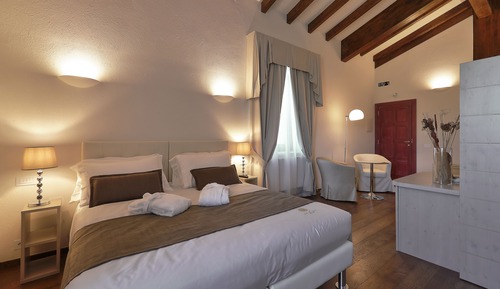 Suite Exclusive, 1 très grand lit, non-fumeurs, vue colline
