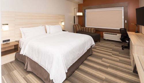 Suite, 1 très grand lit, baignoire accessible aux personnes à mobilité réduite (Mobility)
