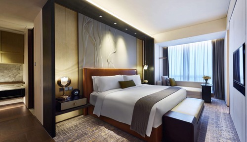 Chambre Club, vue mer (HkZhMo Bridge)