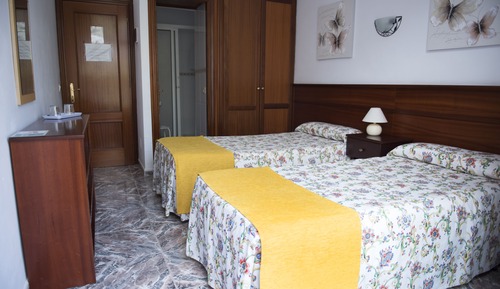 Chambre avec lits jumeaux