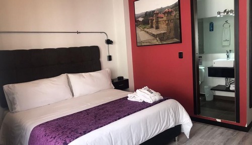 Chambre Double Standard, 1 grand lit