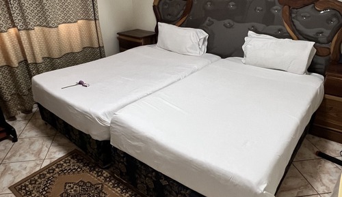 Chambre avec lits jumeaux