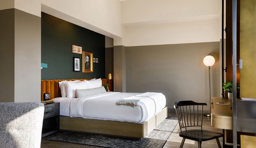 Suite, 1 chambre, en angle