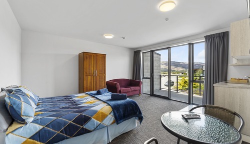 Chambre Double, salle de bains attenante