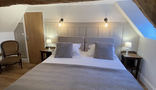 Chambre Supérieure Double ou avec lits jumeaux, vue jardin
