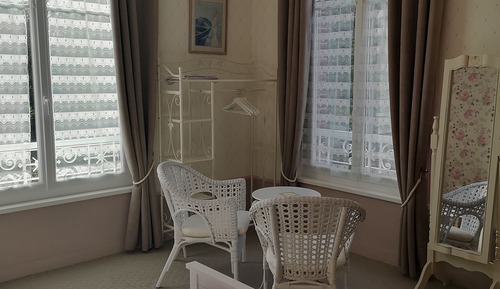 Chambre Triple Confort (Rose)