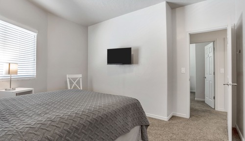 Chambre Confort, 1 grand lit, non-fumeurs