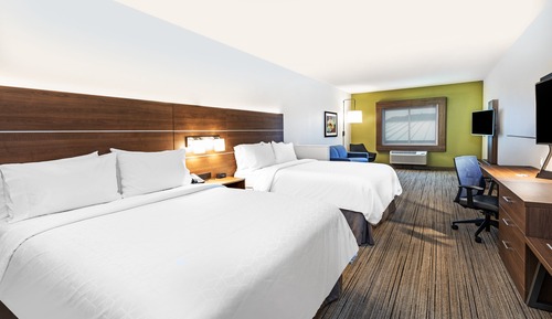 Chambre Standard, 2 grands lits, accessible aux personnes à mobilité réduite (Comm, Mobil Roll Shwr)