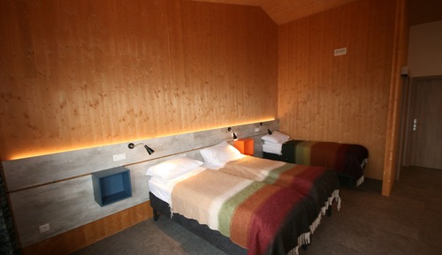 Chambre Triple Confort, salle de bains privée, vue montagne
