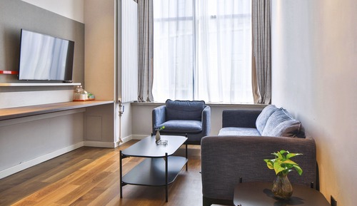 Suite (Additional Living Area)