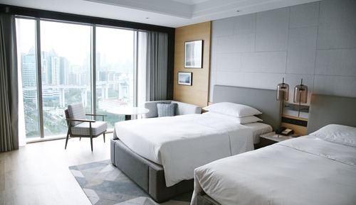 Chambre, 2 lits doubles, fumeurs, vue ville