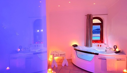 Villa, baignoire à jets (Absolute)