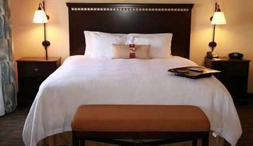 Chambre, 1 très grand lit, accessible aux personnes à mobilité réduite