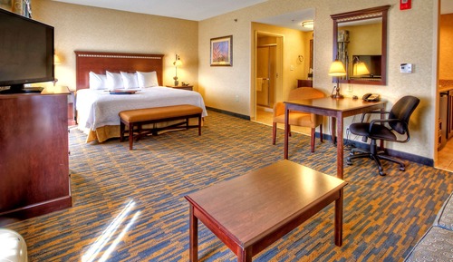 Chambre, 1 très grand lit et 1 canapé-lit