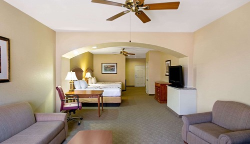Suite, 2 grands lits (2nd Floor)