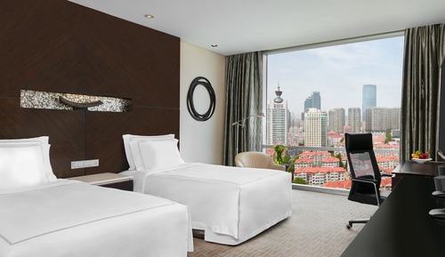 Chambre Classique, 2 lits doubles, vue ville