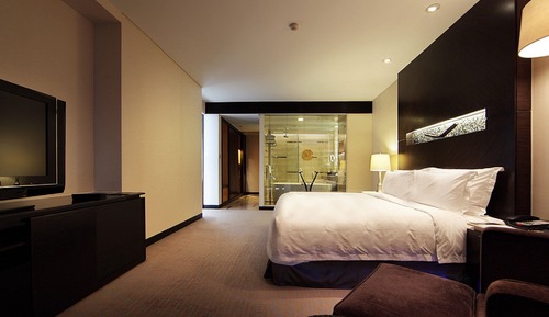 Suite, 1 chambre, accès au salon club, vue ville