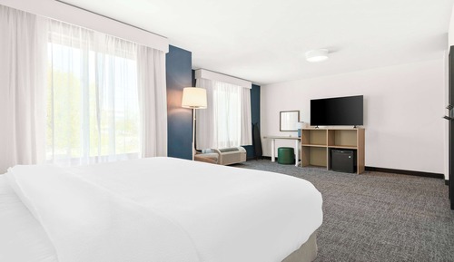 Chambre, 1 très grand lit (Mobility & Hearing, Roll-in Shower)