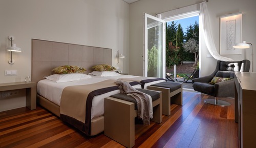 Chambre Classique, balcon, vue jardin