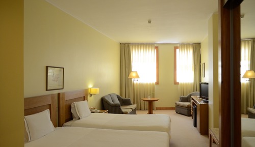 Chambre Double ou avec lits jumeaux