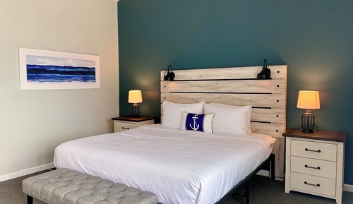 Chambre Standard, 1 très grand lit, balcon (Dory Building)