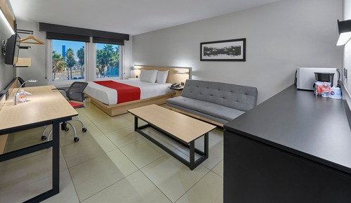 Chambre Supérieure, 1 grand lit et 1 canapé-lit, non-fumeurs