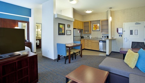 Studio, 1 très grand lit et 1 canapé-lit (Mobility/Hearing Accessible, Tub)