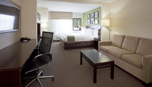 Suite, 1 très grand lit et 1 canapé-lit